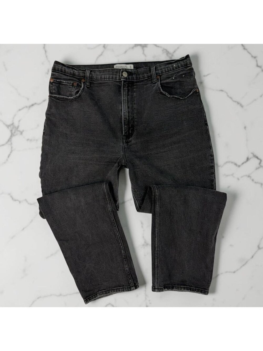 Abercrombie & Fitch The Ankle Straight Jeans Size 32/14 Ultra High Rise Denim